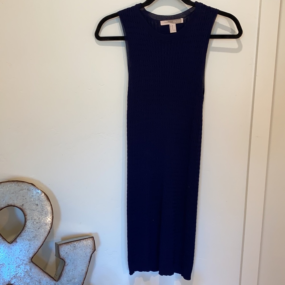 Lightweight sweater dress. Fitted. Comfy & sexy.